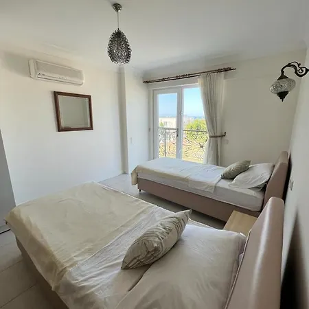 아파트 Odek's Seaview 굴루크
