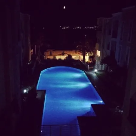 Odek's Seaview 아파트 굴루크