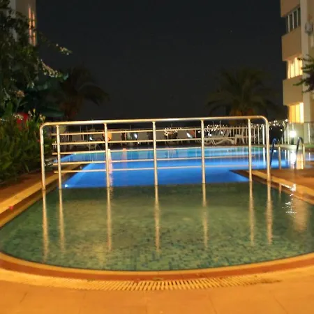 Odek's Seaview 아파트 굴루크